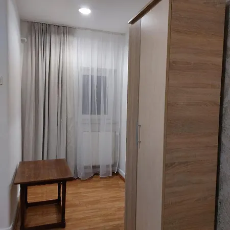 Panzió Nr 47 Ap 6 Int 1 *
